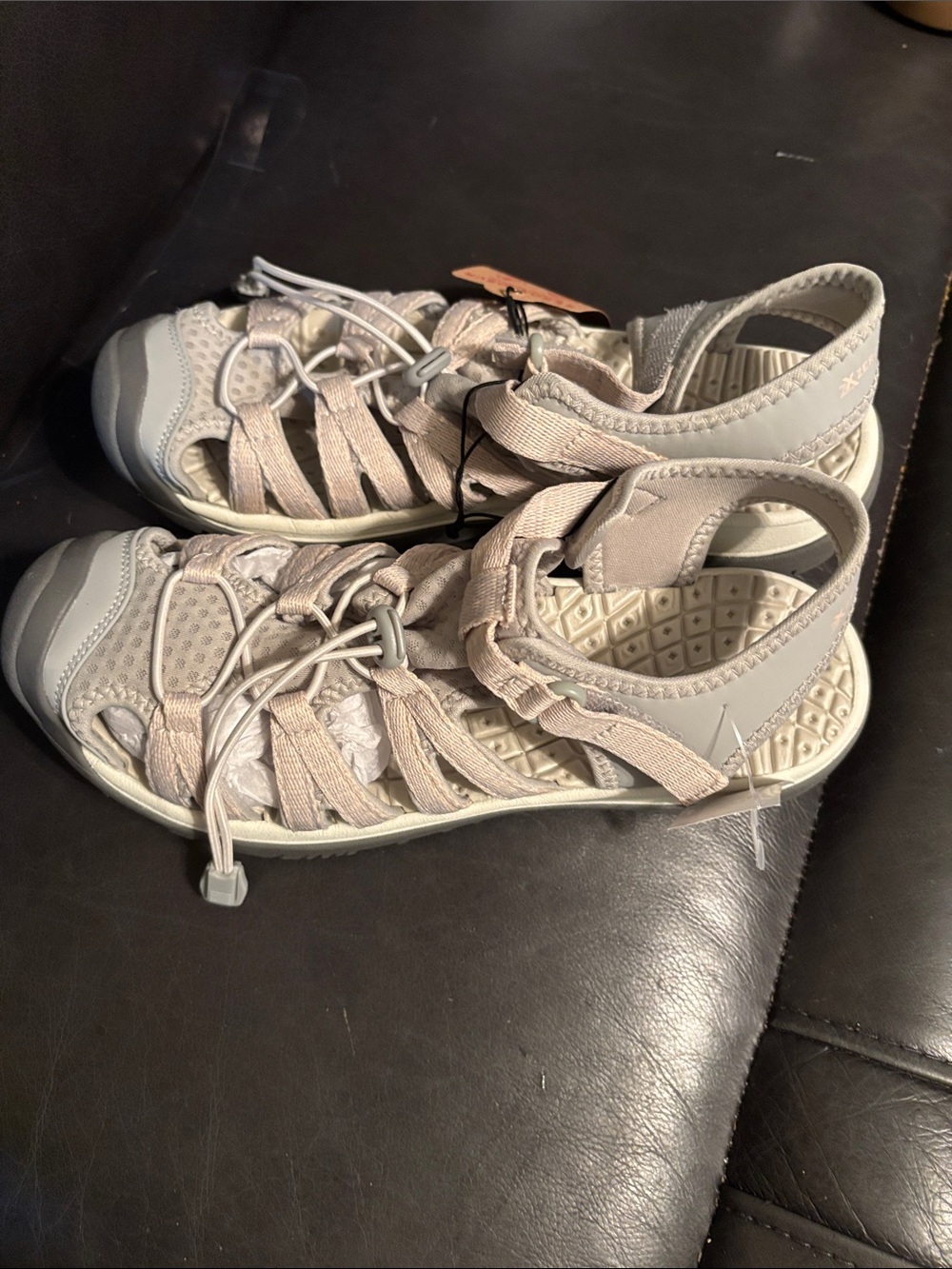 ZeroXposur Light Gray Women's Outdoor Sandals - Picture 4 of 8
